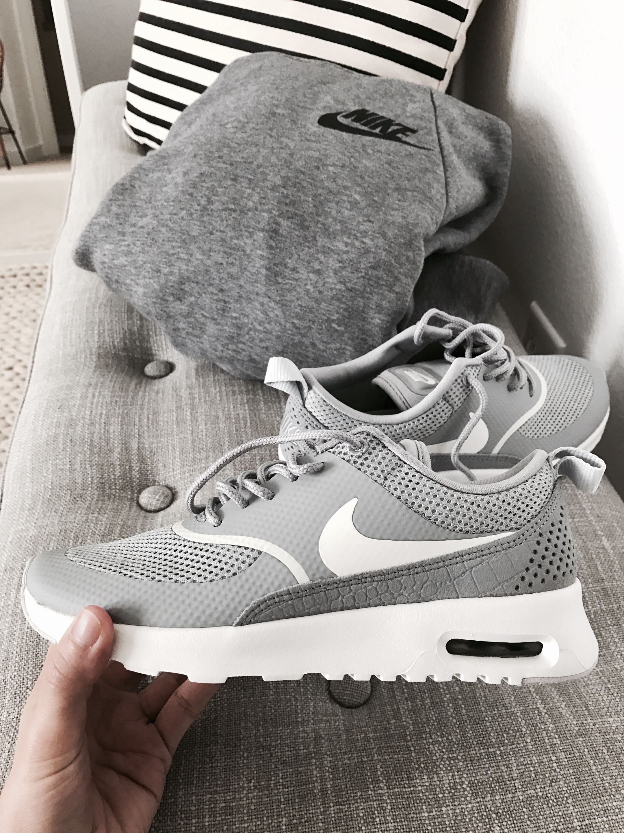 Nike Thea gray sneakers