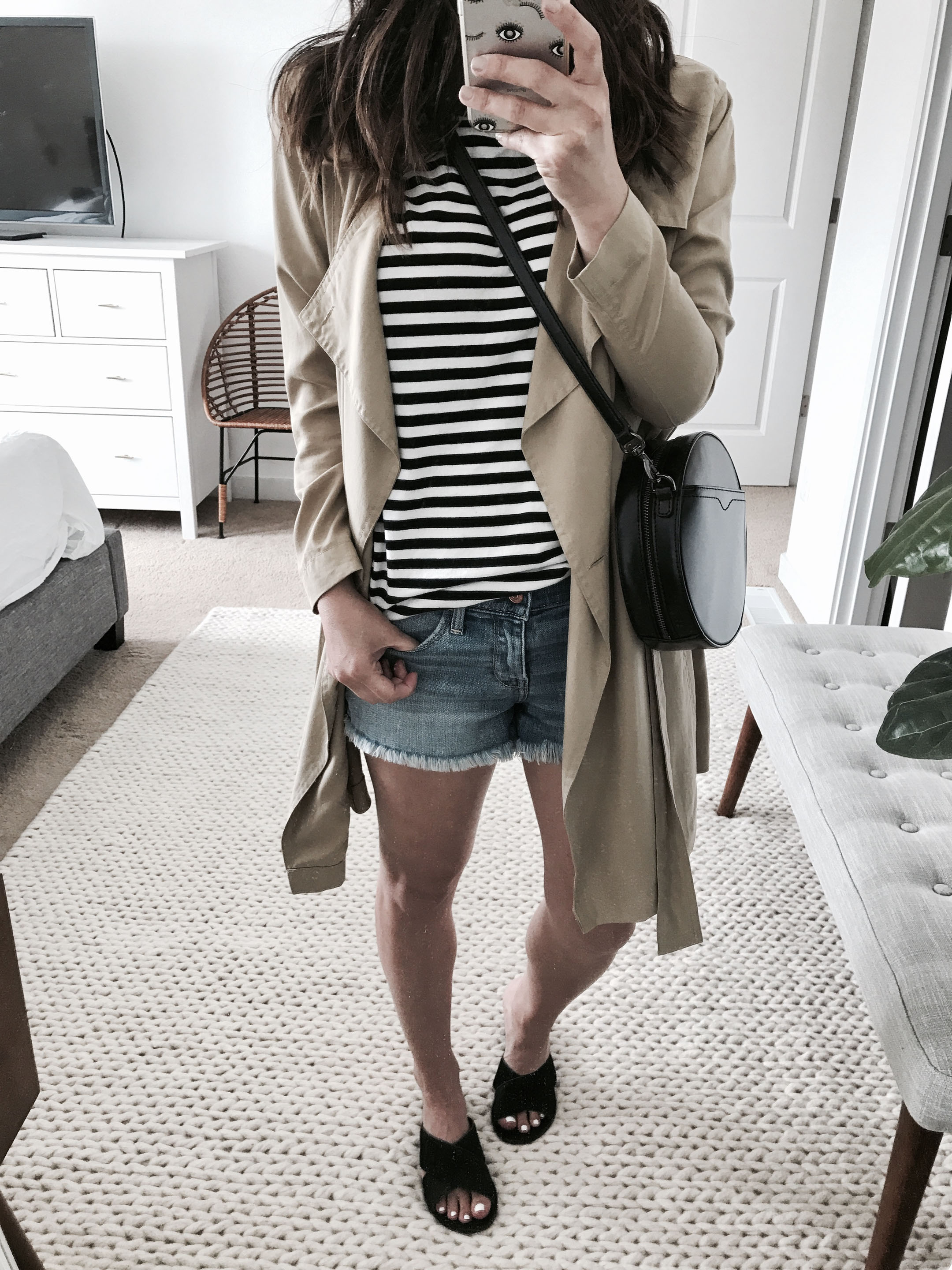 trench with denim shorts