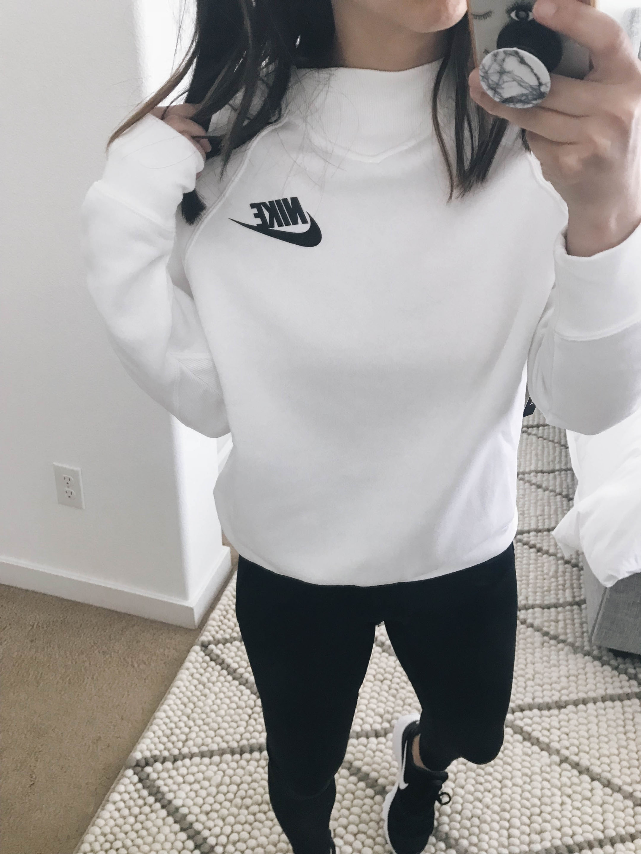 Nike Rally pullover 1