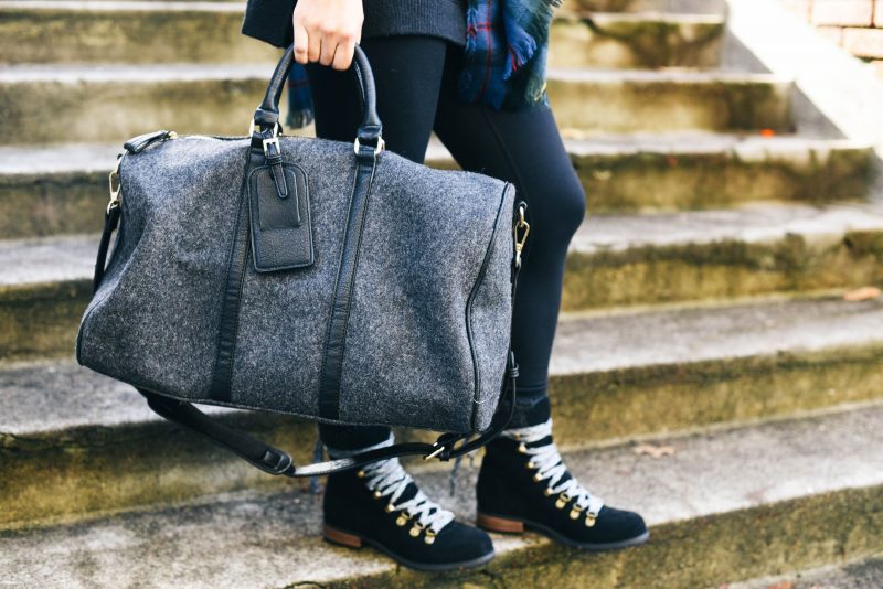 crystalin-marie-wearing-sole-society-cassidy-bag-in-black-and-gray