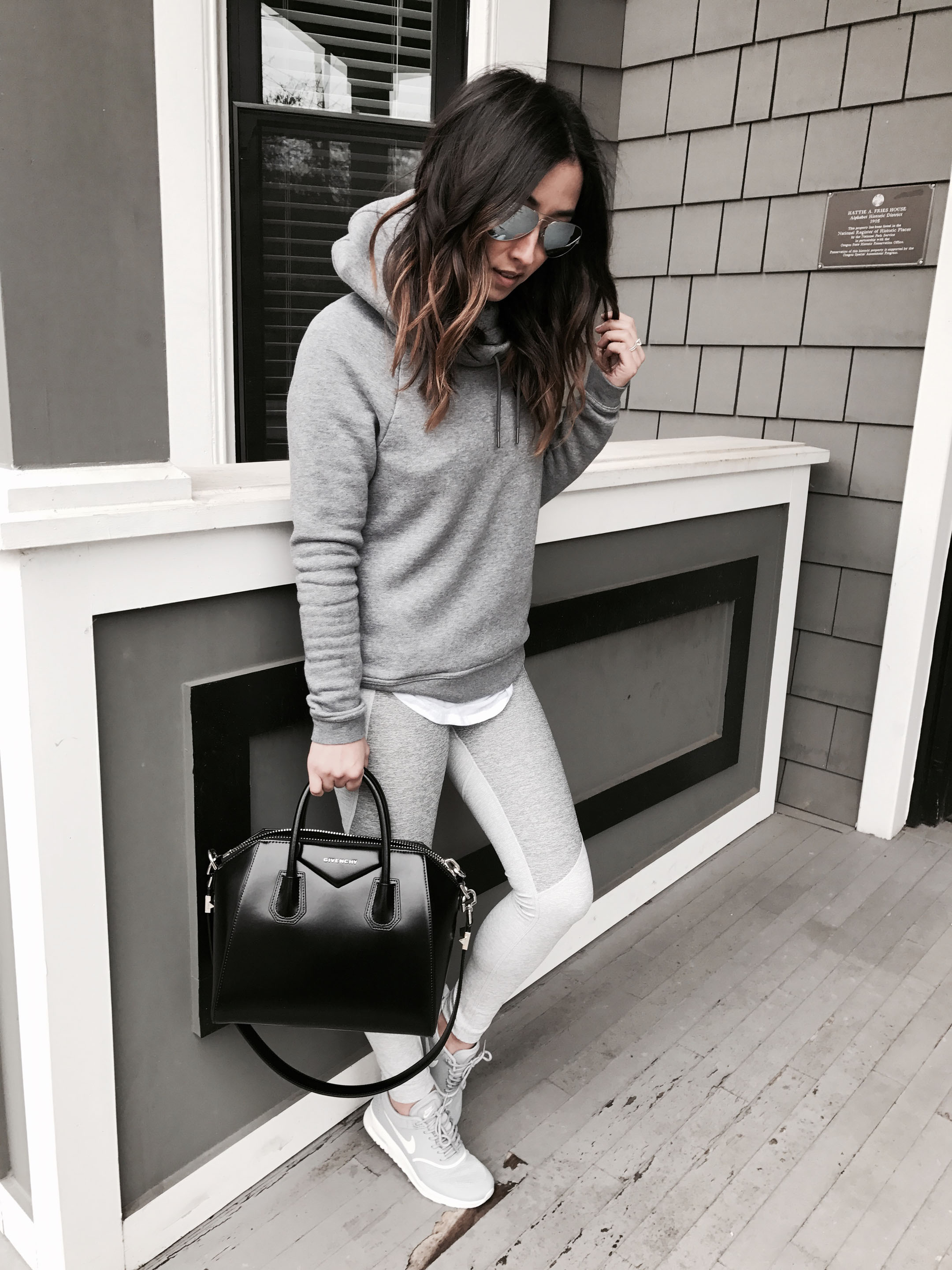 athletic leisure outfits