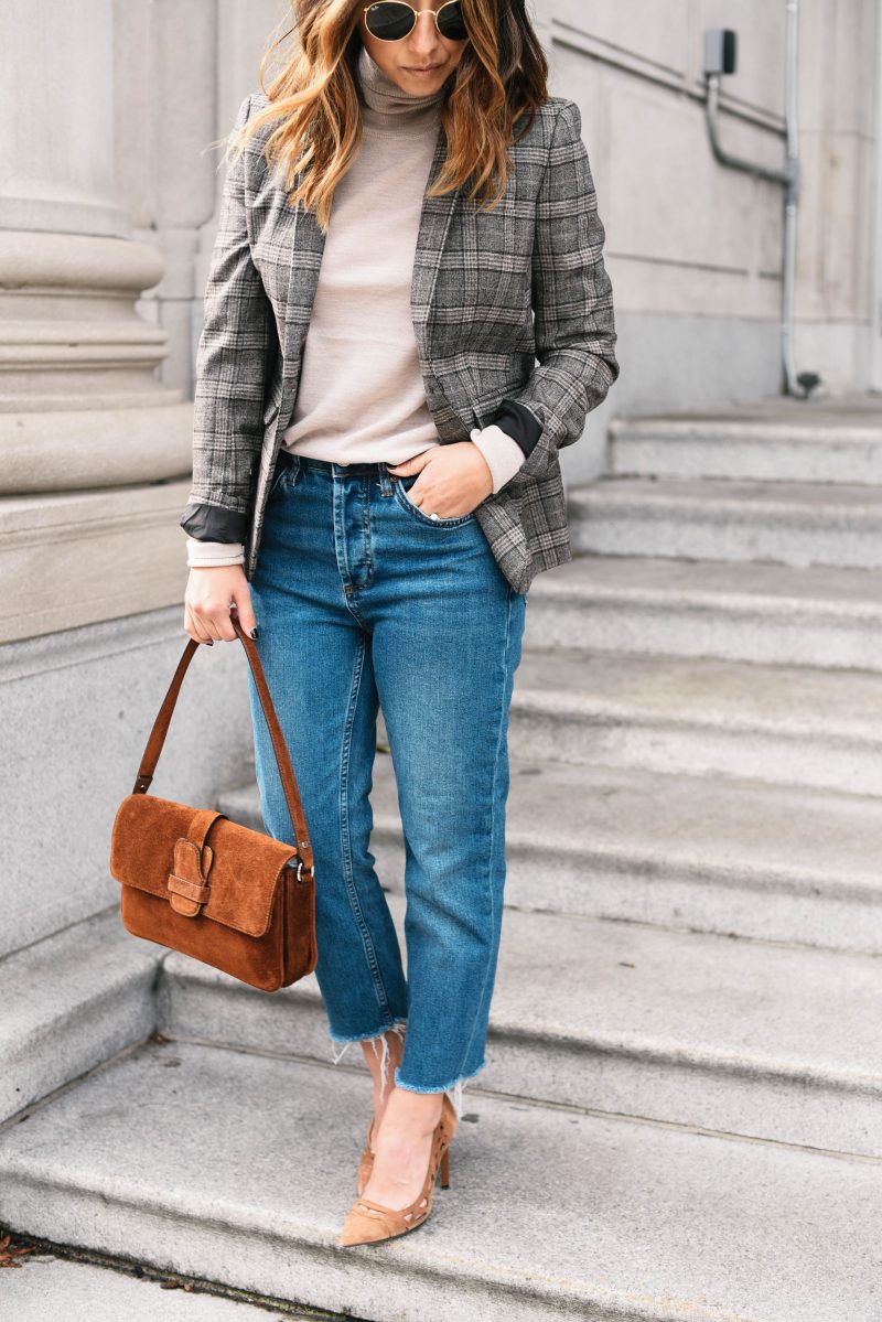 How to Style mom jeans
