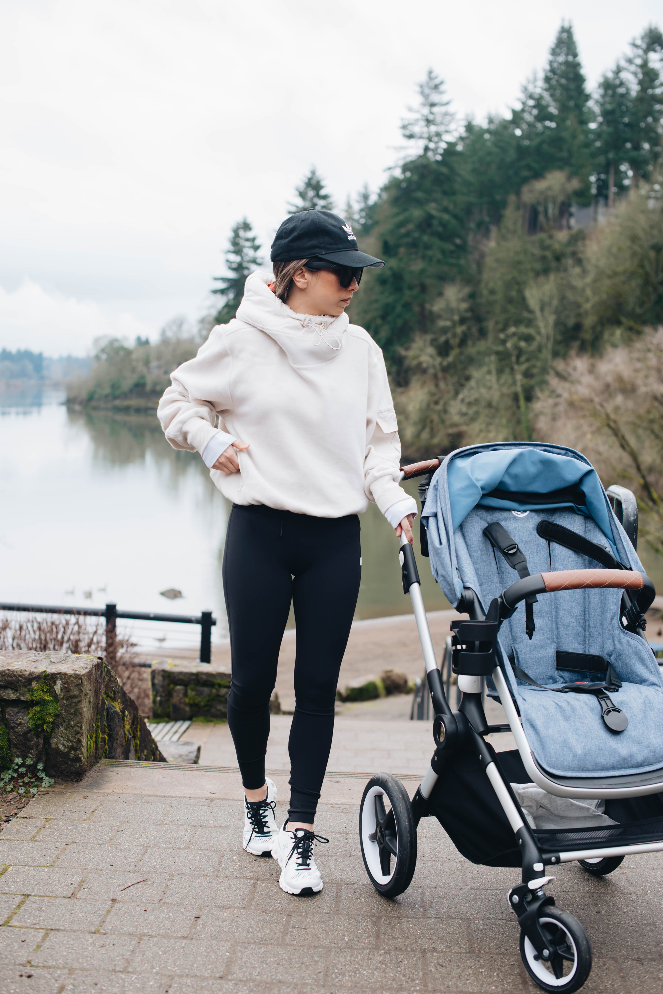 5 On-the-Go Mom Outfits On Sale - Crystalin Marie